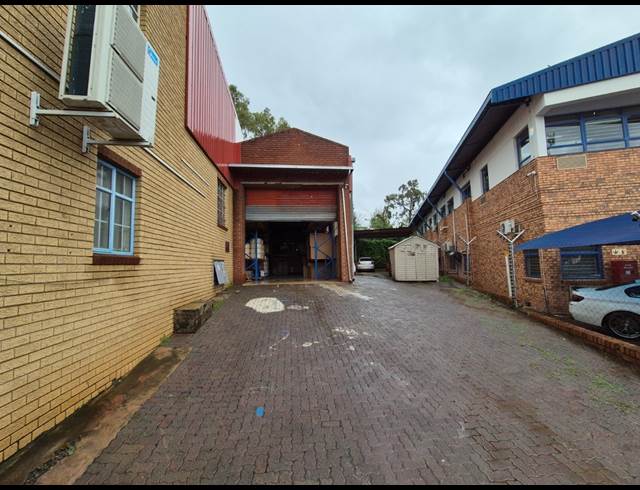 1,666M² FACTORY TO LET IN EASTGATE