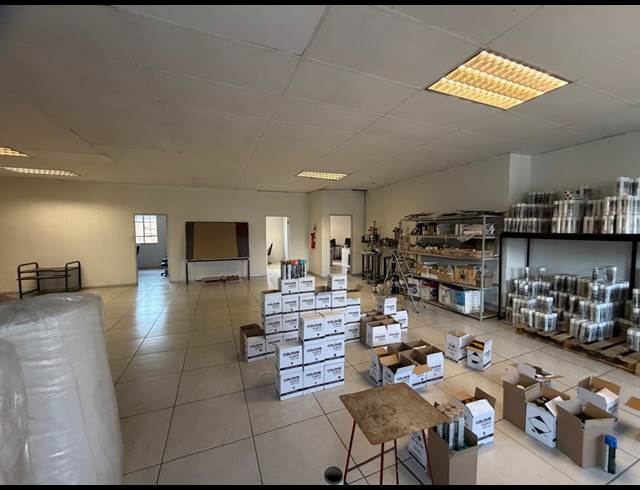 1,800M² WAREHOUSE TO LET IN INDUSTRIA WEST
