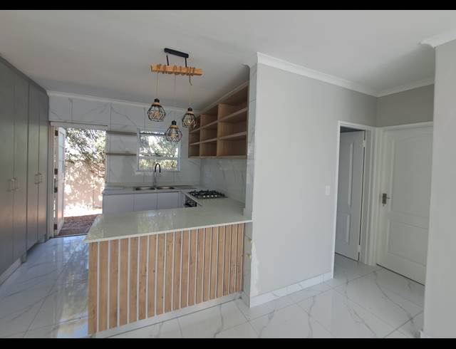 3 BEDROOM GATED ESTATE TO LET IN SUNNINGDALE