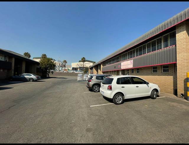 350M² WAREHOUSE TO LET IN MEADOWDALE