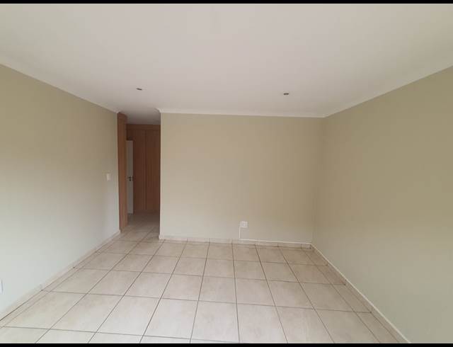 3 BEDROOM PROPERTY TO RENT IN GLEN MARAIS