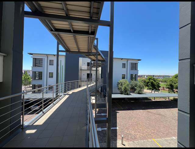 432.40M² OFFICE TO LET IN HIGHVELD