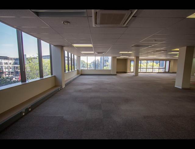 1,557M² OFFICE TO LET IN PARKTOWN