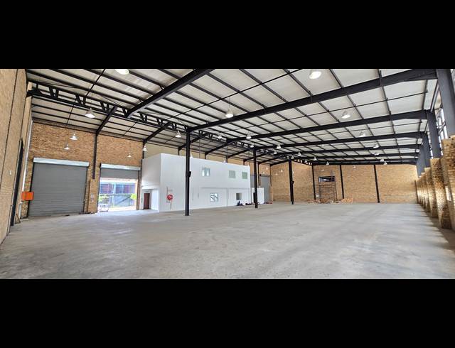 1,345M² WAREHOUSE TO LET IN NORTH RIDING