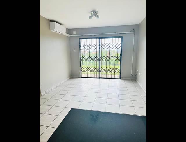 2 BEDROOM FLAT RENTED IN EMPANGENI CENTRAL