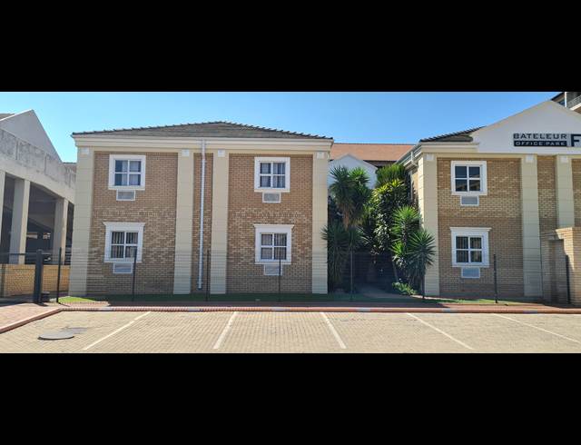 1,430M² OFFICE TO LET IN NELSPRUIT CENTRAL