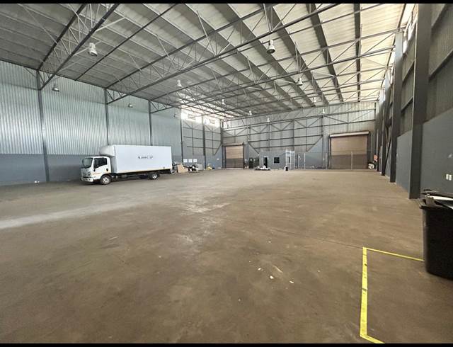 1,300M² WAREHOUSE TO LET IN TUNNEY
