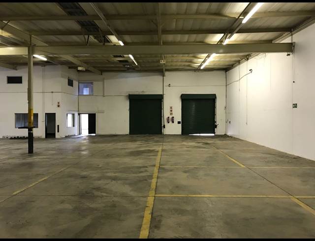 1,860M² WAREHOUSE TO LET IN STRIJDOMPARK