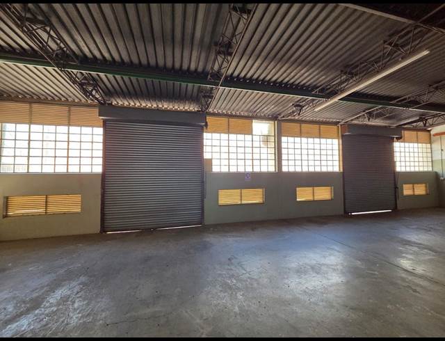 569M² WAREHOUSE TO LET IN KOEDOESPOORT INDUSTRIAL