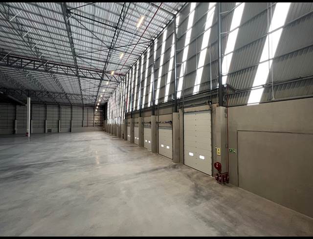 17,600M² WAREHOUSE TO LET IN PAROW INDUSTRIAL
