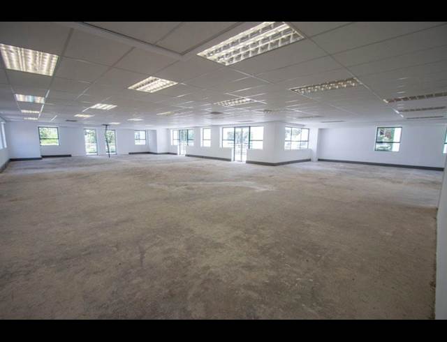 732M² OFFICE TO LET IN WOODMEAD