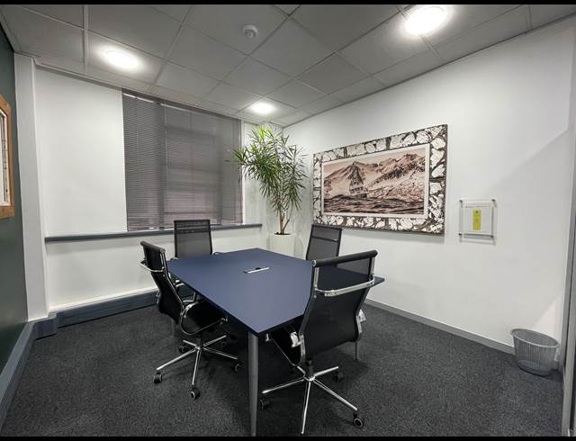 35M² OFFICE TO LET IN SANDTON CENTRAL