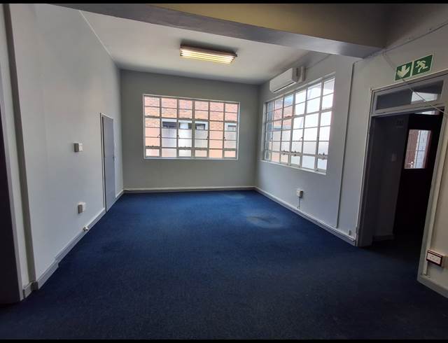 150M² OFFICE TO LET IN WOODBROOK