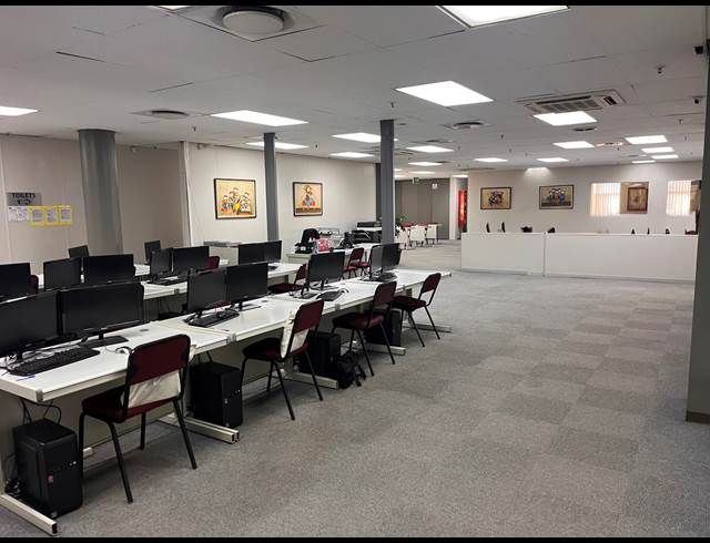 1,200M² OFFICE TO LET IN GERMISTON CENTRAL
