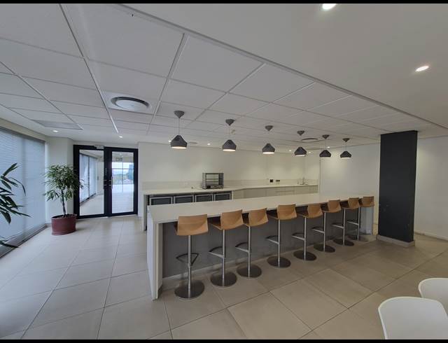 911M² OFFICE TO LET IN SANDTON CENTRAL