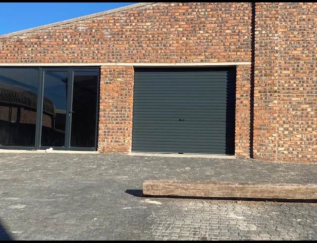 294M² MINI FACTORY TO LET IN UMHLALI