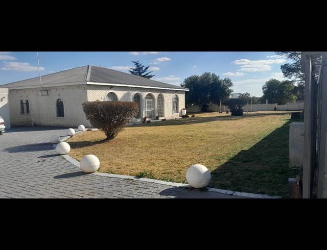 1 BEDROOM PROPERTY TO RENT IN DE DEUR