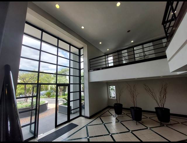 269M² OFFICE TO LET IN BRYANSTON