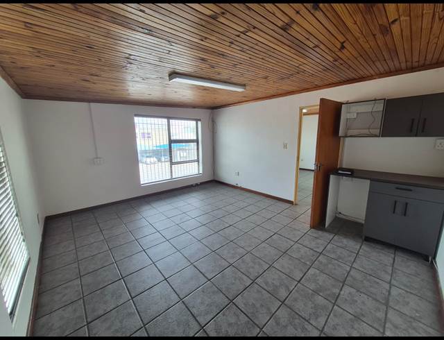 81M² OFFICE TO LET IN KRAAIFONTEIN INDUSTRIA