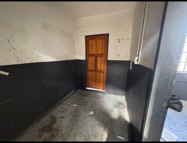 422M² WAREHOUSE TO LET IN SEBENZA