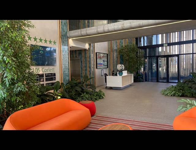 1,310M² OFFICE TO LET IN BIRNAM