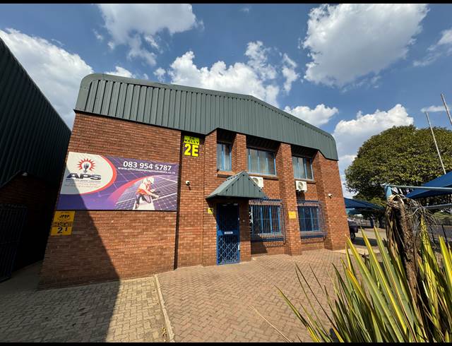 714M² WAREHOUSE TO LET IN JET PARK