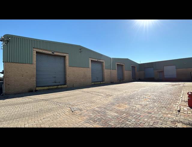 7,643M² WAREHOUSE TO LET IN HUGHES