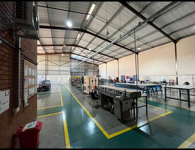 1,000M² WAREHOUSE TO LET IN DALPARK