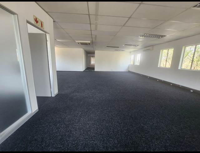 231M² OFFICE TO LET IN HALFWAY HOUSE