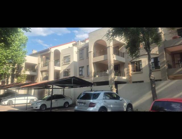 2 BEDROOM PROPERTY TO RENT IN PINESLOPES