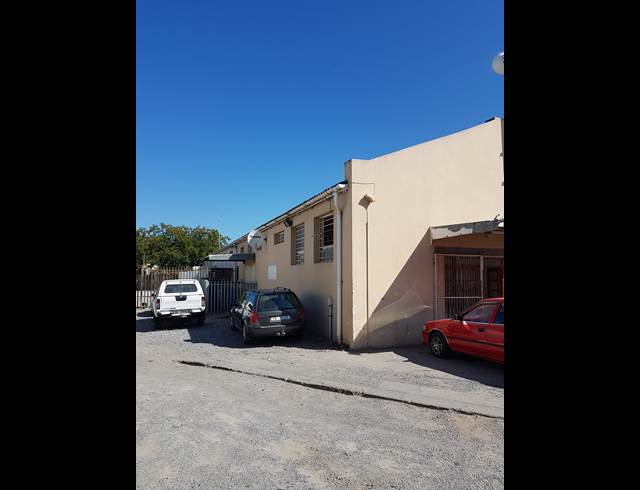 Business property to rent in WORCESTER CENTRAL