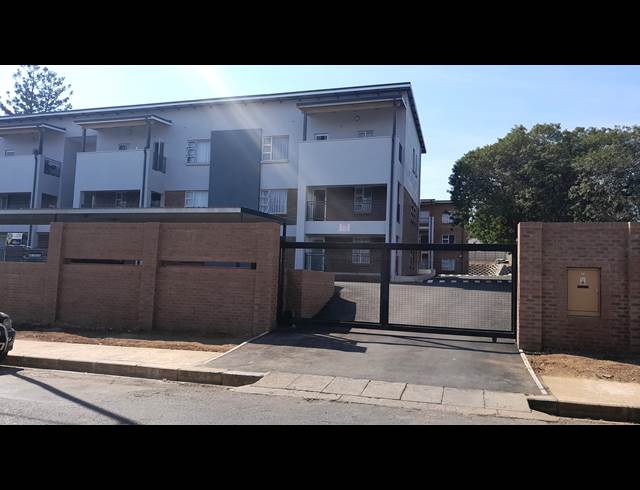 2 bed property to rent in PELHAM