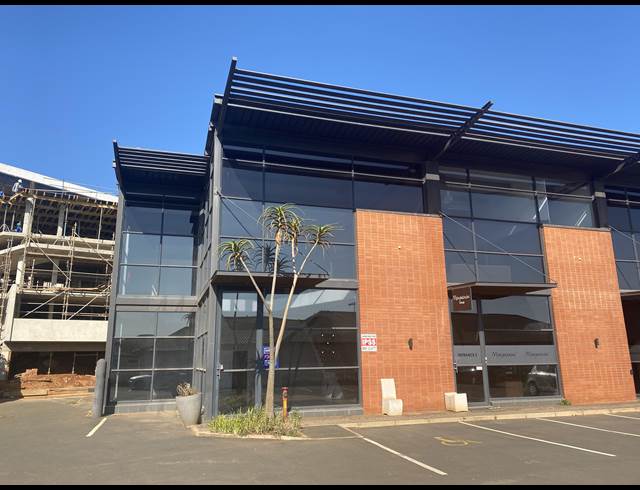 300M² SHOWROOM TO LET IN BALLITO CENTRAL