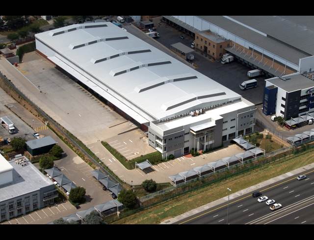 8,760M² WAREHOUSE TO LET IN LINBRO PARK