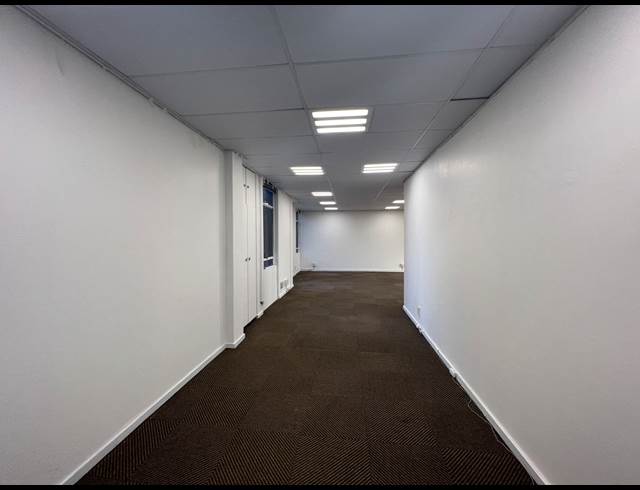184M² OFFICE TO LET IN ROSEBANK