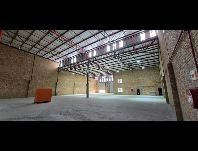 2,317M² WAREHOUSE TO LET IN MULDERSDRIFT