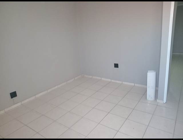 1 BEDROOM FREEHOLD TO LET IN COSMO CITY