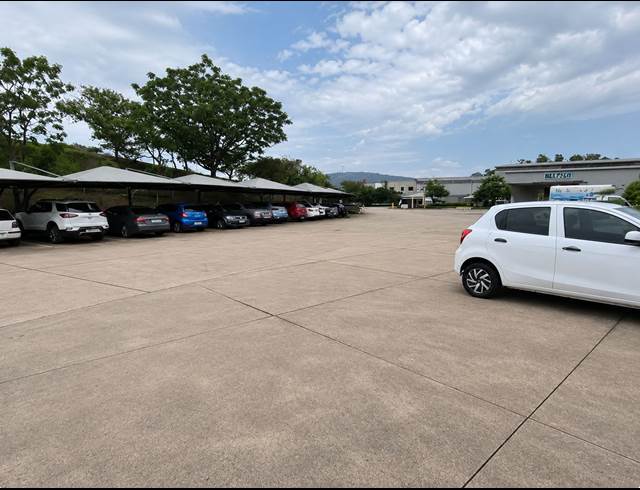 1,008M² INDUSTRIAL YARD TO LET IN RIVERHORSE VALLEY