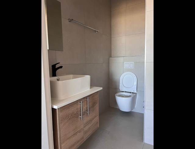 3 BEDROOM APARTMENT TO LET IN SANDOWN