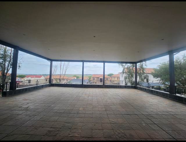 574.49M² OFFICE TO LET IN NOORDWYK