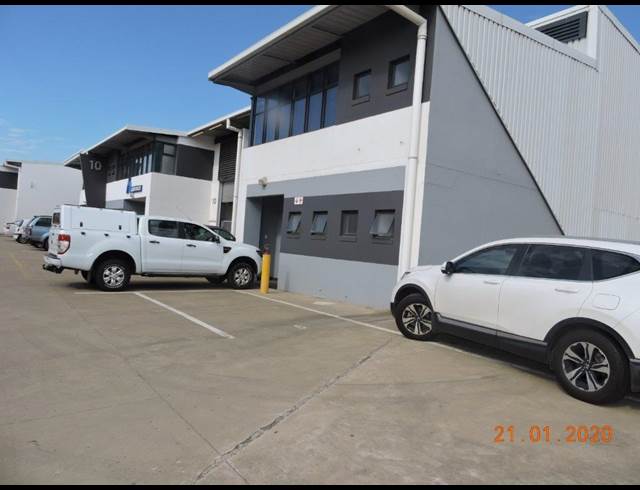 440M² WAREHOUSE TO LET IN RIVERHORSE VALLEY