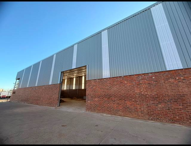 515M² WAREHOUSE TO LET IN SEBENZA