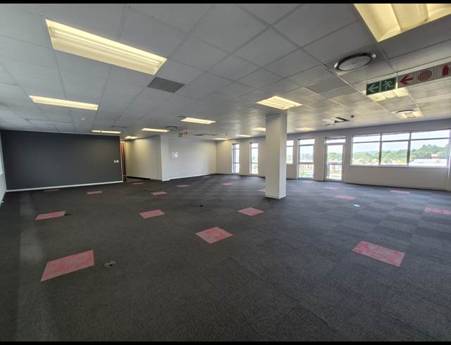 423M² OFFICE TO LET IN SANDTON CENTRAL