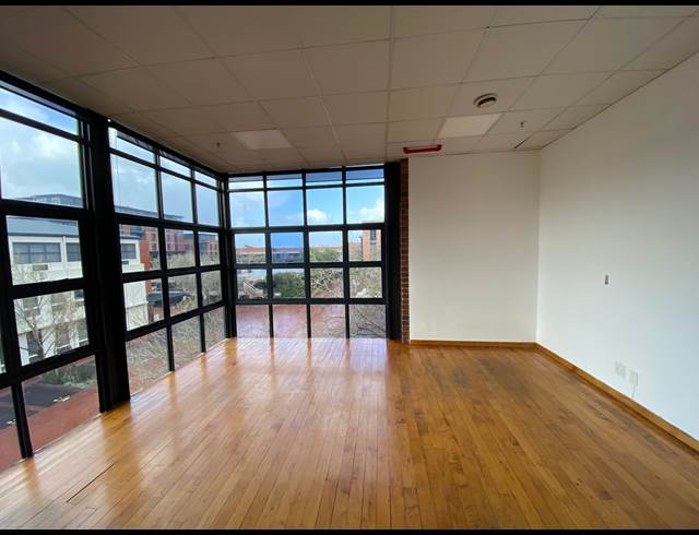 58M² OFFICE TO LET IN OBSERVATORY