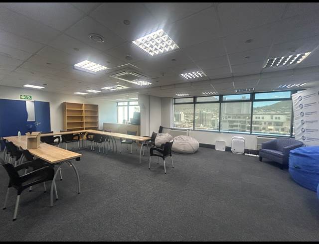 416M² BUILDING TO LET IN CAPE TOWN CITY CENTRE