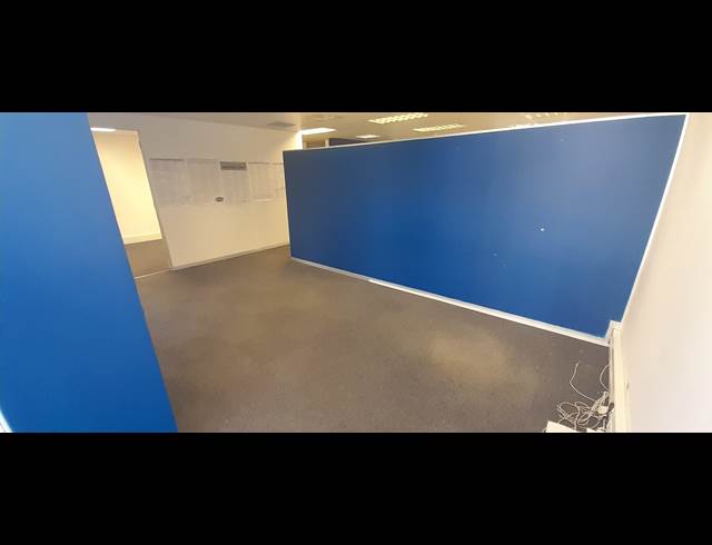 144M² OFFICE TO LET IN SOMERSET PARK