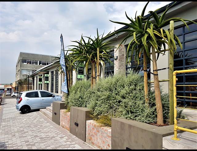 OFFICE PROPERTY TO RENT IN SALT RIVER