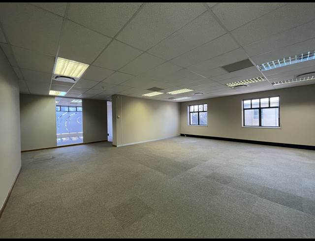 515M² OFFICE TO LET IN SANDTON CENTRAL