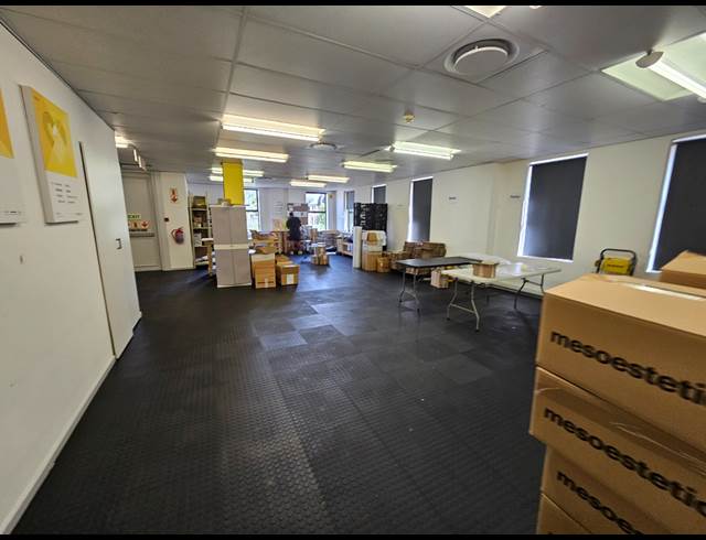 1,175M² OFFICE TO LET IN CENTURY CITY