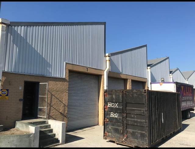 3,365M² WAREHOUSE TO LET IN SACKS CIRCLE INDUSTRIAL